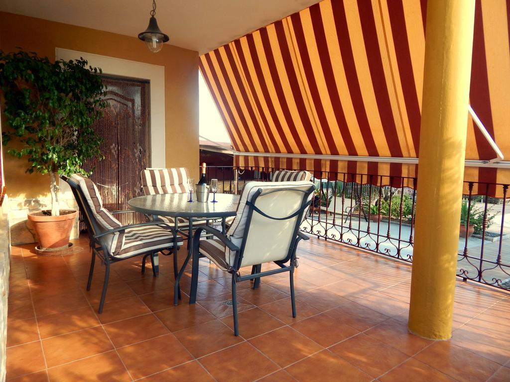 באנה Villa Maria - Pista De Padel Y Piscina חדר תמונה